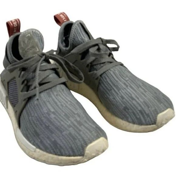 adidas gazelle silver green womens Adidas NMD R1 Light Onix main image 0